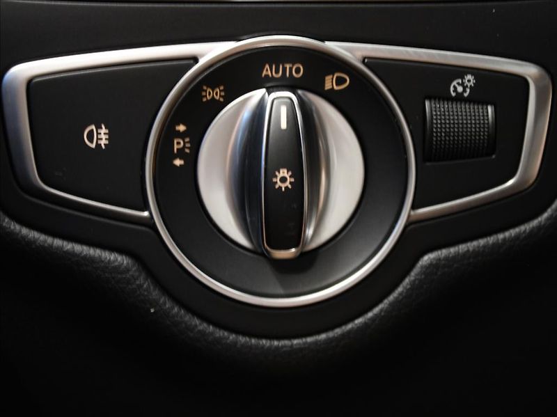 Mercedes-Benz GLC 3,0 43 AMG Burm.Paměť Vzduch - fotka 18 z 26