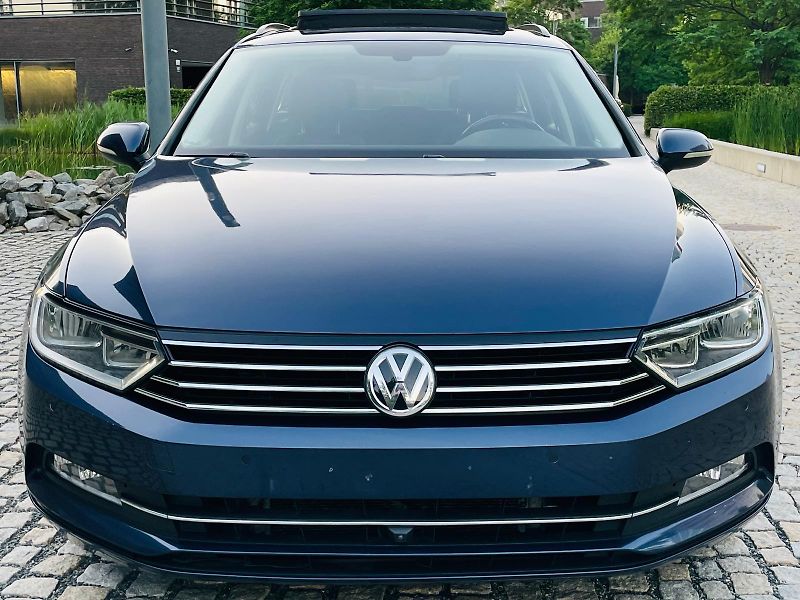 Volkswagen Passat 2.0TDI AUTOMAT KAMERY SERVISKA - fotka 6 z 49