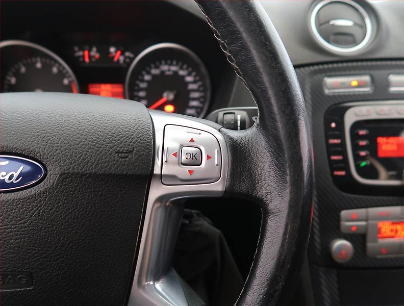 Ford Mondeo (2009) 2.0 16V, nová STK - fotka 16 z 19