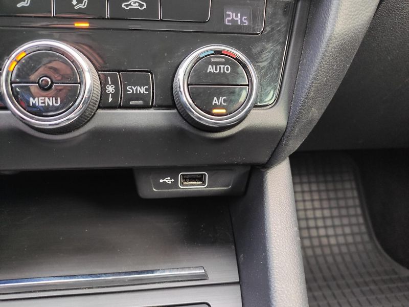 Škoda Octavia (2019) 1.6 TDI 115k DSG TZ  - fotka 27 z 31