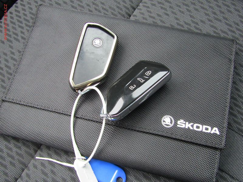Škoda Octavia (2020) 2.0TDi, Style, LED, navi - fotka 21 z 21