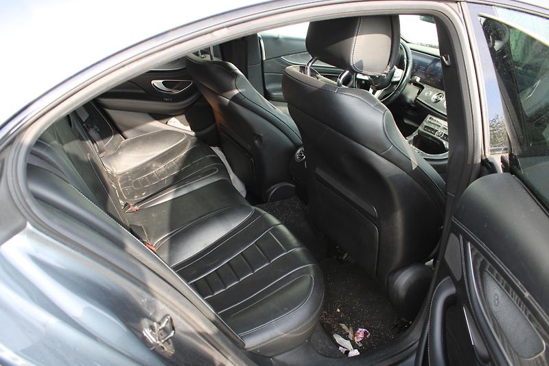 Mercedes-Benz CLS 400d 4MATIC*AMG*Burmester* - fotka 10 z 31