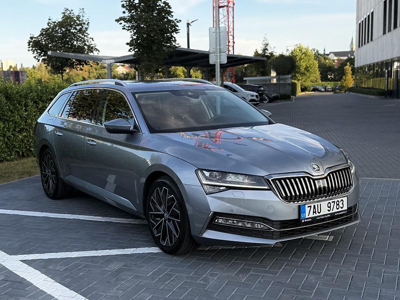 Škoda Superb (2019) L&K/2.0 TDi 140 kw/DSG - fotka 6 z 25