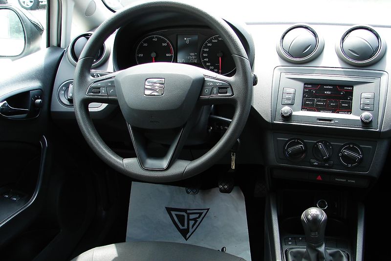 Seat Ibiza IV 1.4 TDi 75PS EcoMotive - fotka 13 z 32