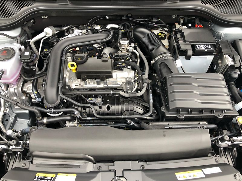 Škoda Kamiq 1.0 TSi DSG 7st. MONTE CARLO - fotka 30 z 30