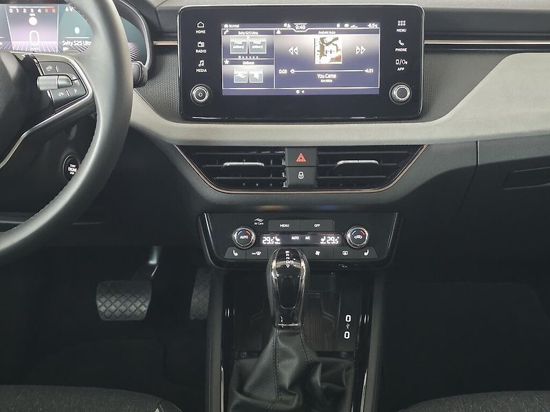 Škoda Kamiq DSG 1,0 TSi 85 kW TopSelection - fotka 11 z 25