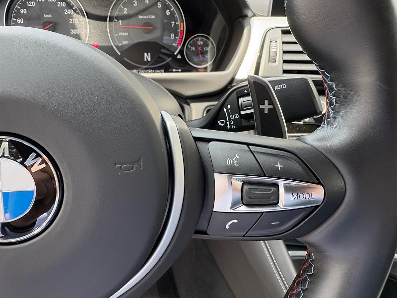 BMW M4 F82 LCI, 317 kW,34991km - fotka 32 z 56