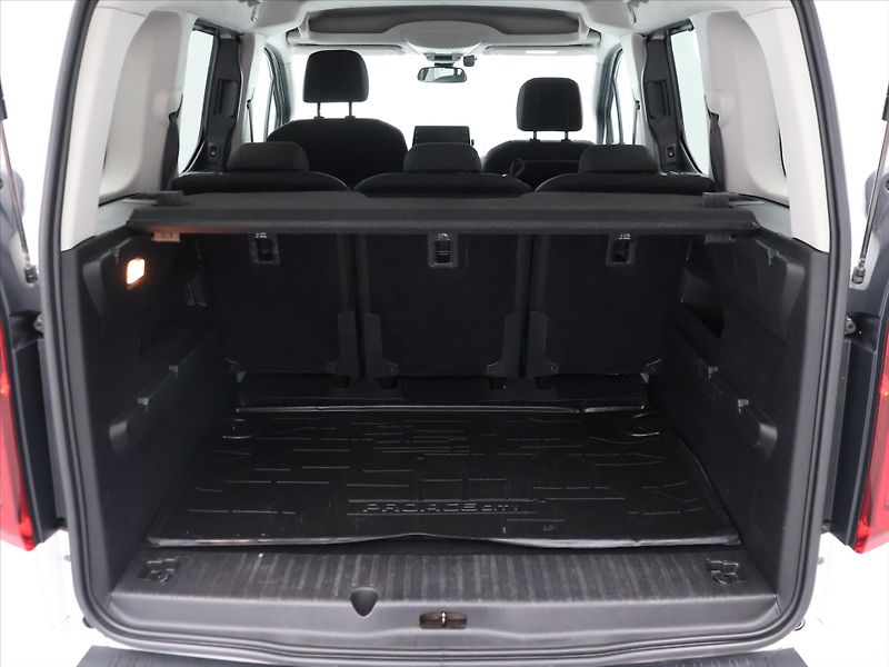 Toyota ProAce City Verso 1,5 D-4D 130k Aut. CZ Family - fotka 10 z 38