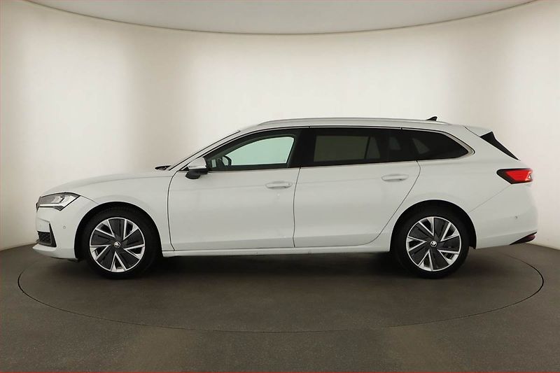 Škoda Superb (2024) Ambition 2.0 TDI - fotka 3 z 27