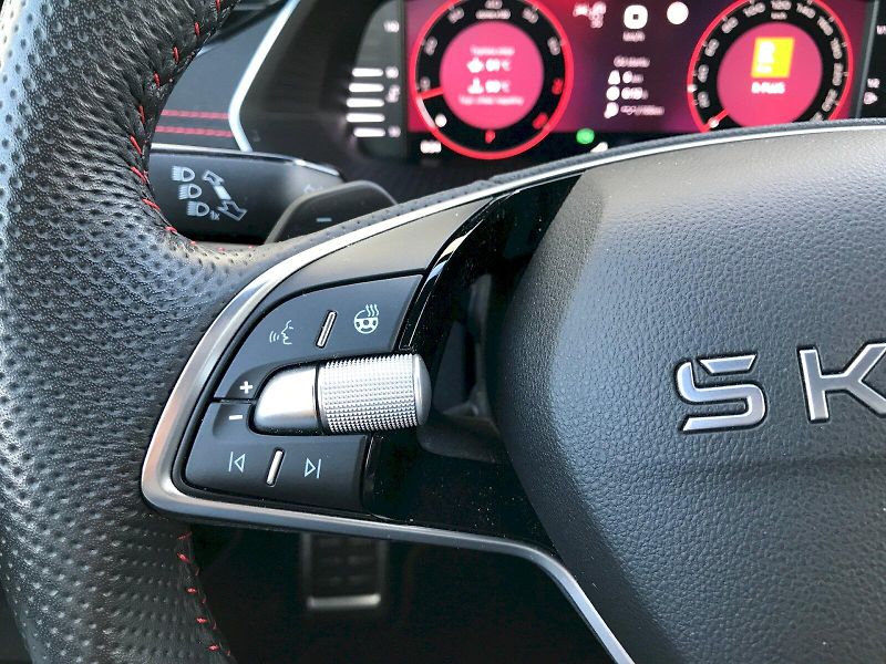 Škoda Octavia (2025) COMBI RS 2,0 TSI 195 KW 7-STUP - fotka 23 z 29
