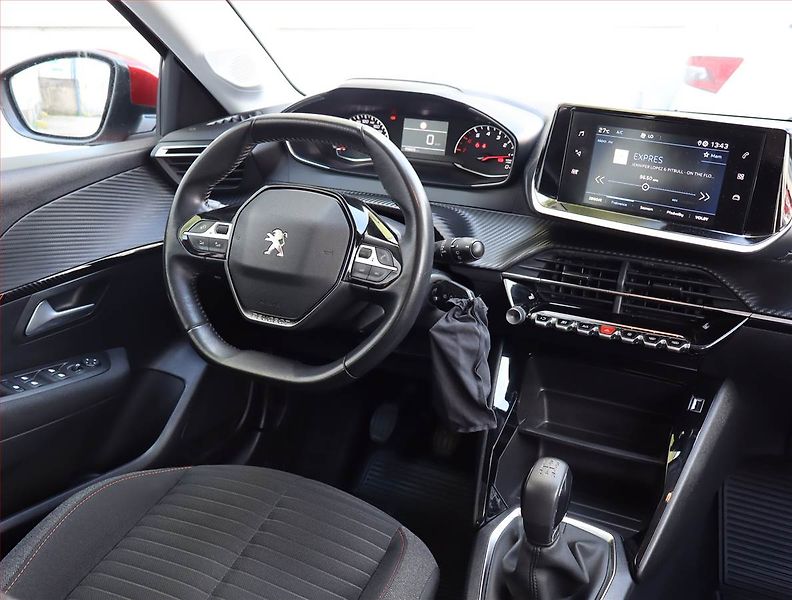 Peugeot 208 (2020) Active 1.2 PureTech - fotka 7 z 14