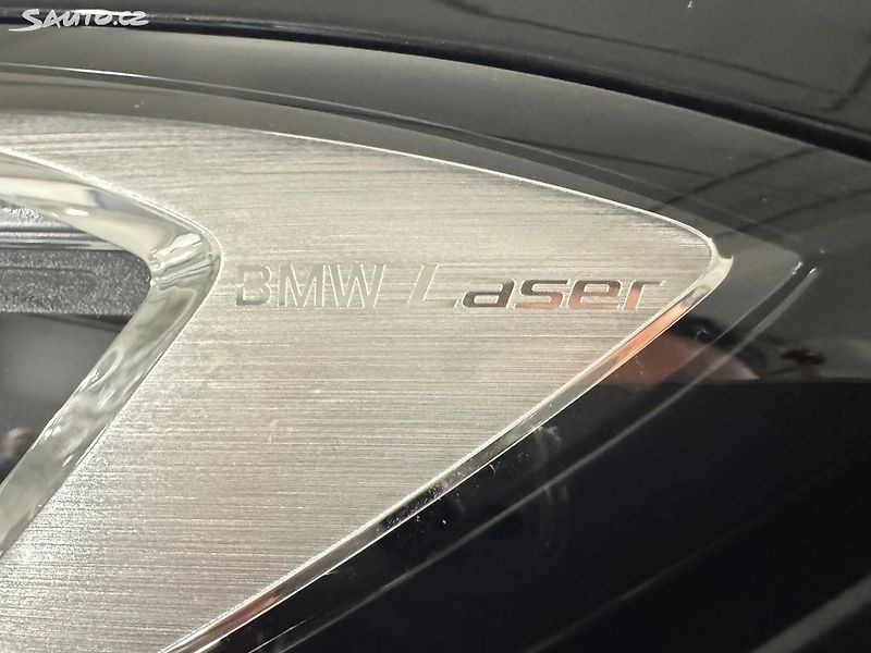 BMW Řada 3 330XD M-Sport 195kW - fotka 36 z 37