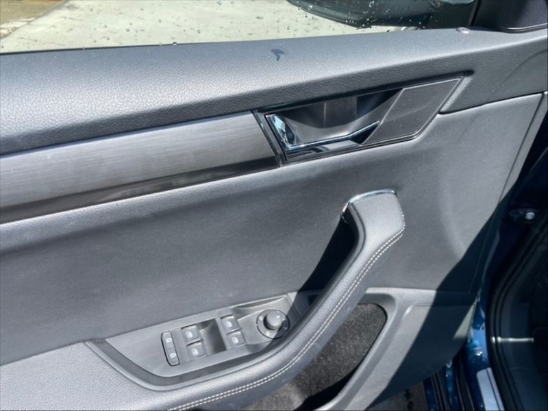 Škoda Superb 2,0 TDI 147 4x4 Style Aut - fotka 11 z 11