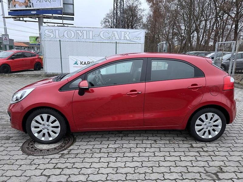 Kia Rio 1.4i 80 kW digi. klima - fotka 3 z 17
