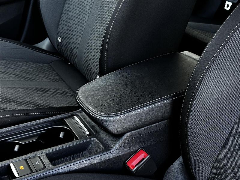 Škoda Octavia 2,0 TDI 110kW DSG Style Combi - fotka 21 z 39
