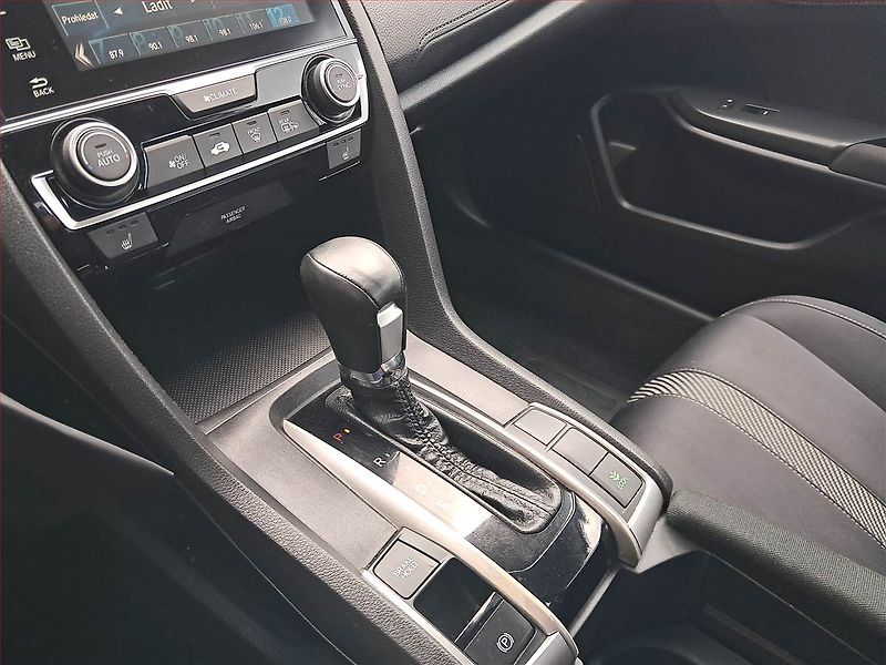 Honda Civic (2019) 1.5 VTEC - fotka 16 z 17
