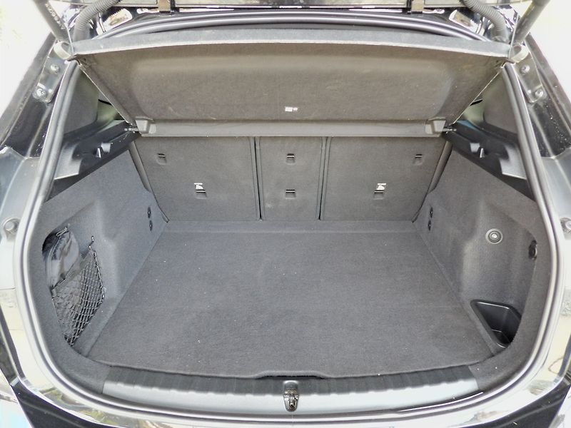 BMW Řada 2 2.0d 110kW A/T LED Tažné DPH - fotka 22 z 34