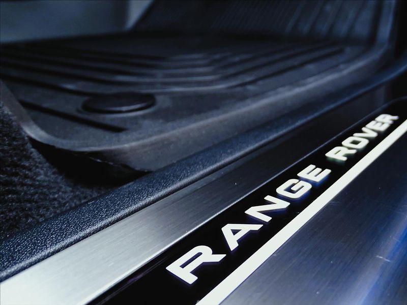 Land Rover Range Rover Sport (2026) 3,0 P460e DYNAMIC SE PHEV SV C - fotka 38 z 38