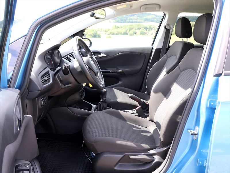 Opel Corsa 1,2 i 51kW Sport Klima CZ - fotka 10 z 30