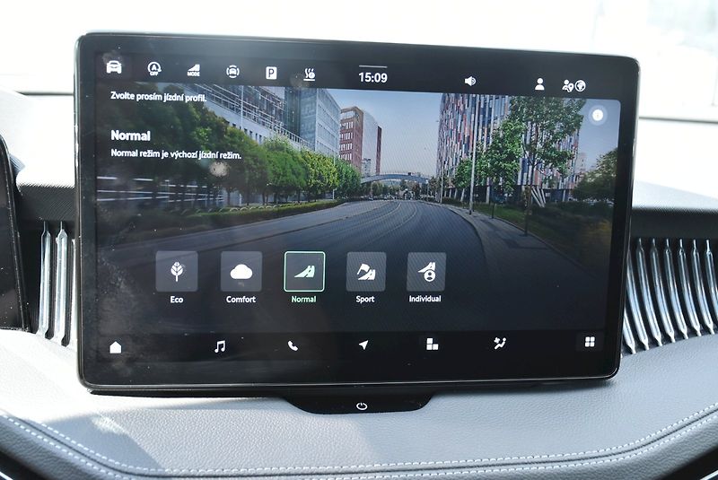 Škoda Superb (2024) L&K 2.0 TDI 142kW 4x4 DSG - fotka 20 z 34