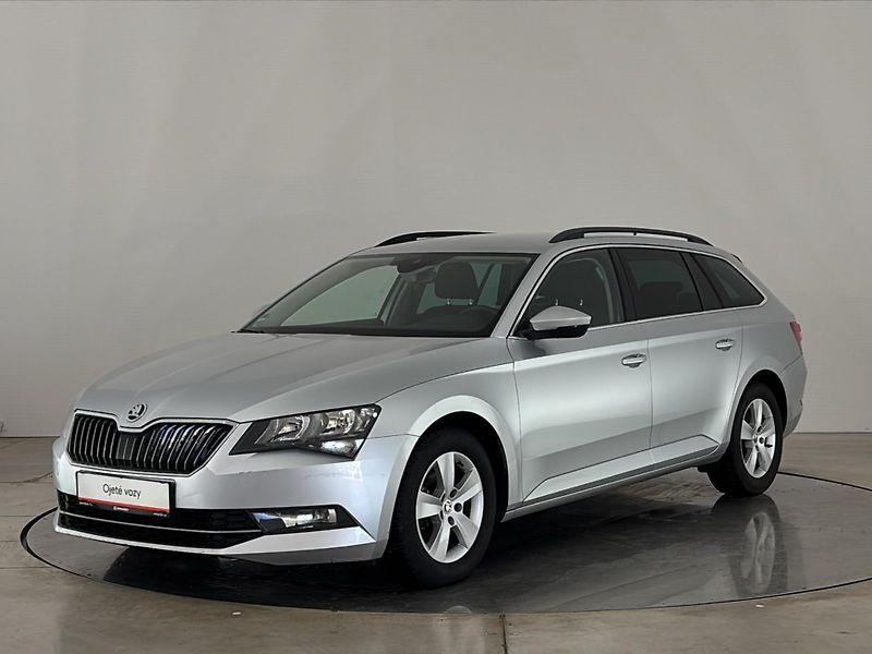 Škoda Superb Ambition - fotka 1 z 27