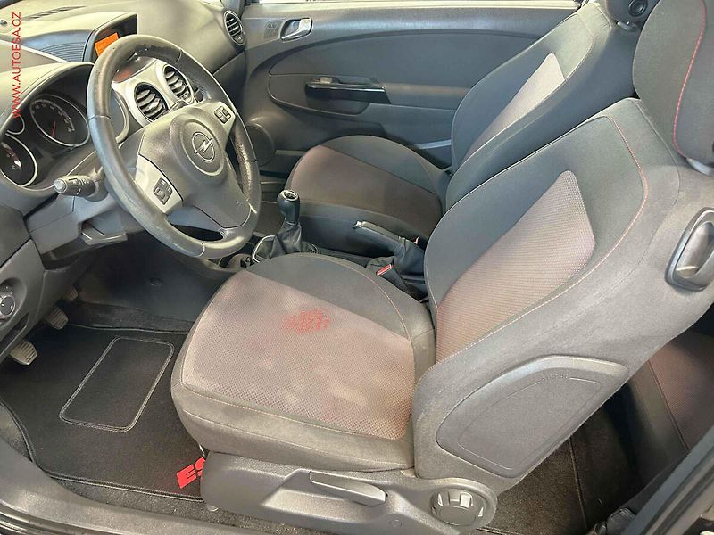 Opel Corsa (2007) 1.2i, 1.maj, Tempomat - fotka 9 z 14