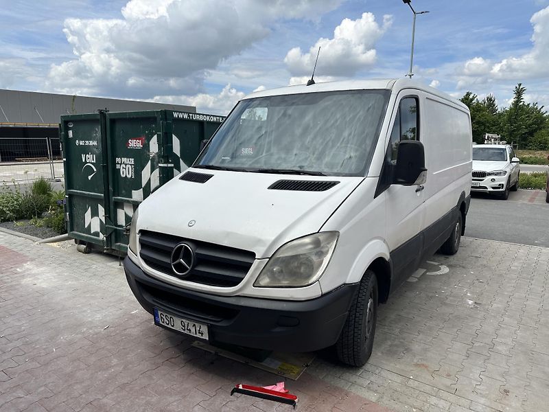 Mercedes-Benz Sprinter (2006) POŠKOZENÝ MOTOR!!! - fotografie inzerátu