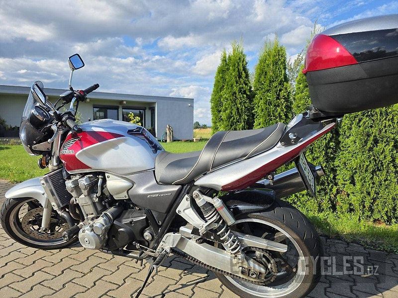 Honda CB 1300 (2004) akce 69900 - fotka 5 z 19