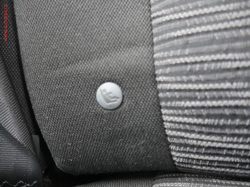 Kia Ceed (2007) 1.4 CVVT, ČR - fotka 15 z 15