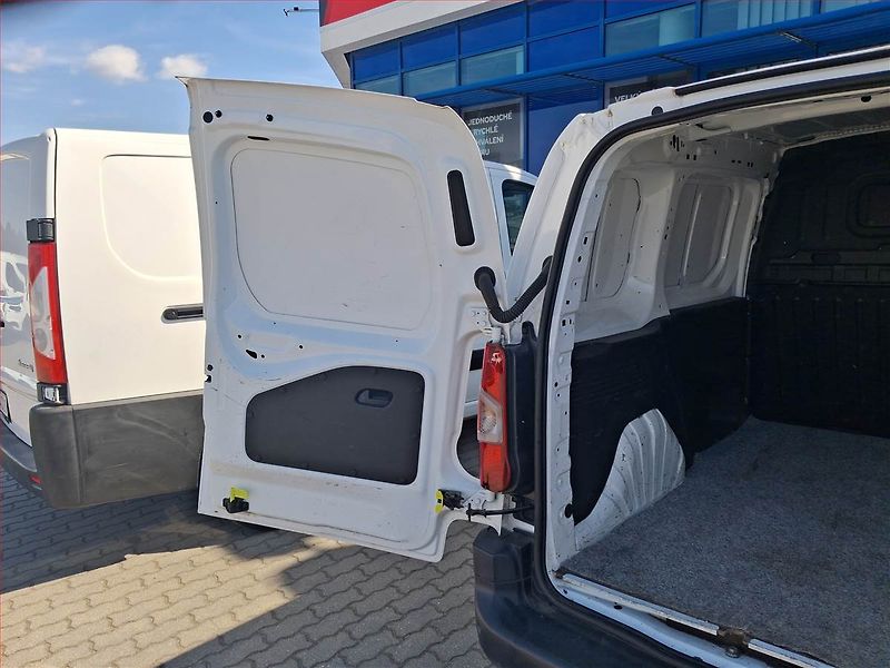 Toyota ProAce City (2021) 1.5 D4-D, ČR, DPH - fotka 11 z 17