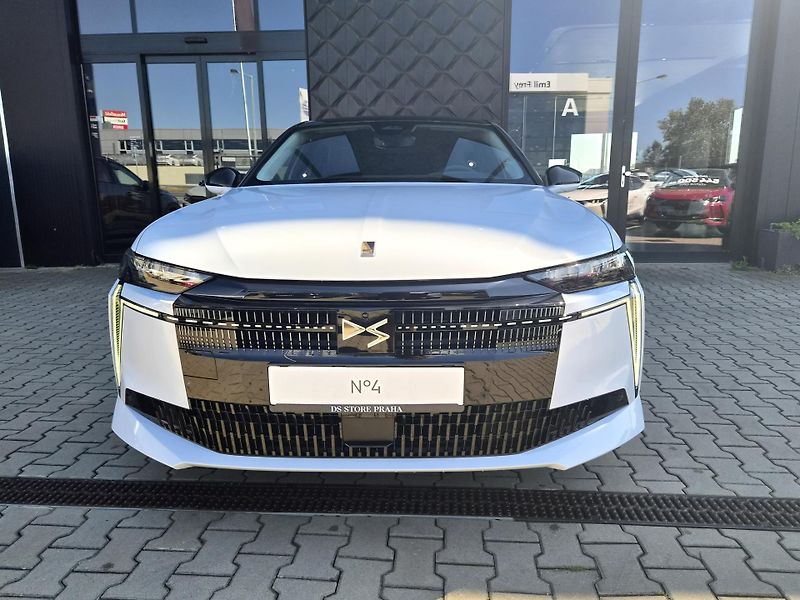 DS Automobiles DS N°4 (2026) N°4  PERFORMANCE LINE HYBRID   - fotka 2 z 27