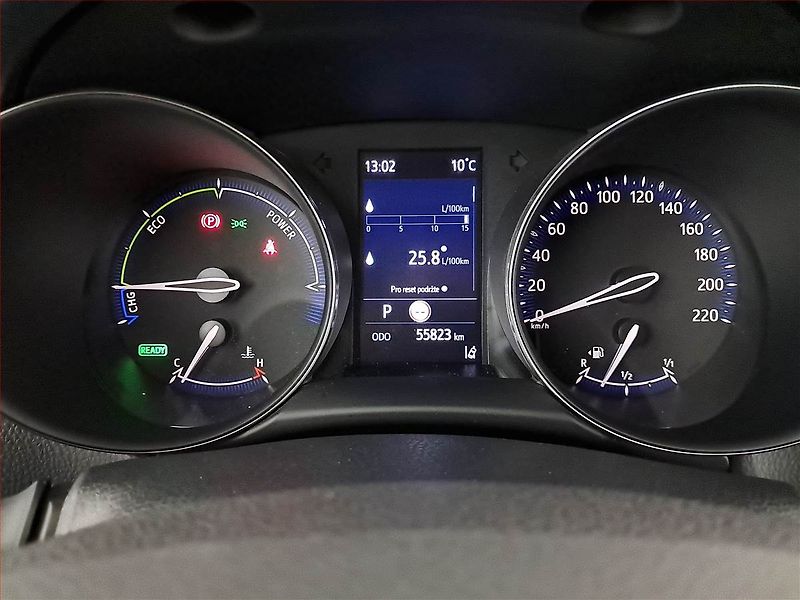Toyota C-HR (2023) 1.8 Hybrid - fotka 11 z 18