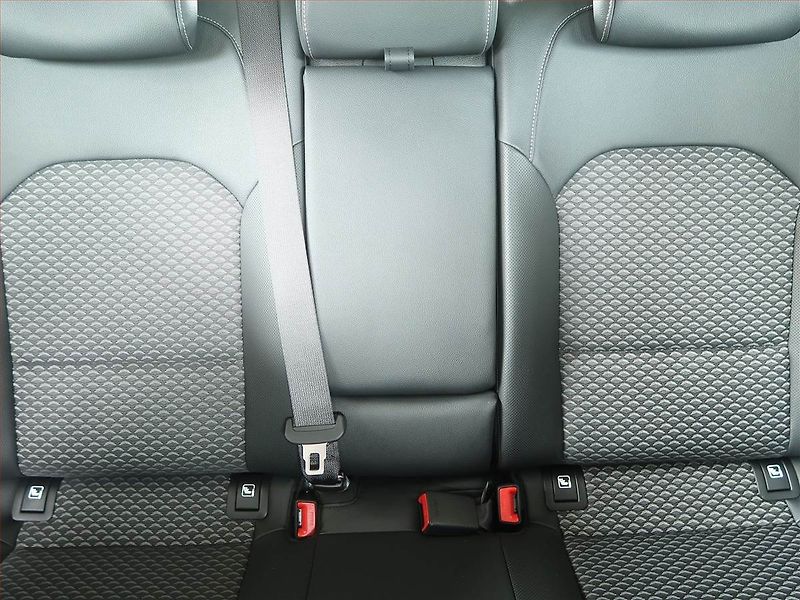 Kia XCeed (2025) Plug-in-Hybrid, ACC, DPH - fotka 10 z 17
