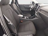Volvo XC40 (2024) T2 - náhled 9