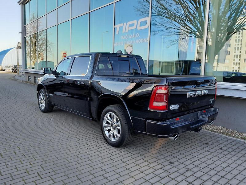 Dodge RAM (2025) 1500, 5.7 V8  Longhorn MY24 - fotka 4 z 41