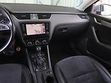 Škoda Octavia (2017) Scout 2.0 TDI, 4X4, Automat - náhled 8