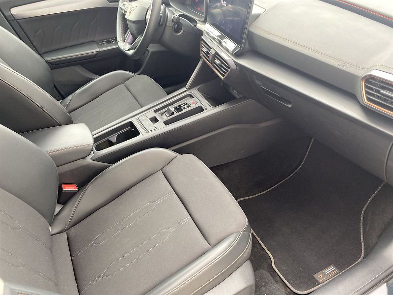 Cupra Formentor (2024) 1.5 TSI DSG - fotka 8 z 40