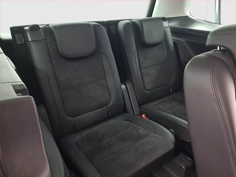 Volkswagen Sharan (2017) 2.0 TDI BMT, 4X4, 7 míst - fotka 20 z 20