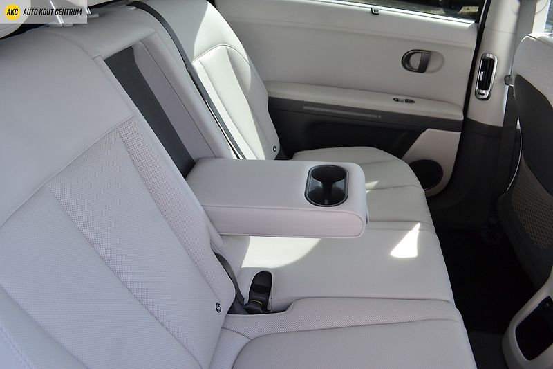 Hyundai Ioniq 5 STYLE PREMIUM 4x4 POWER 84kWh - fotka 26 z 84