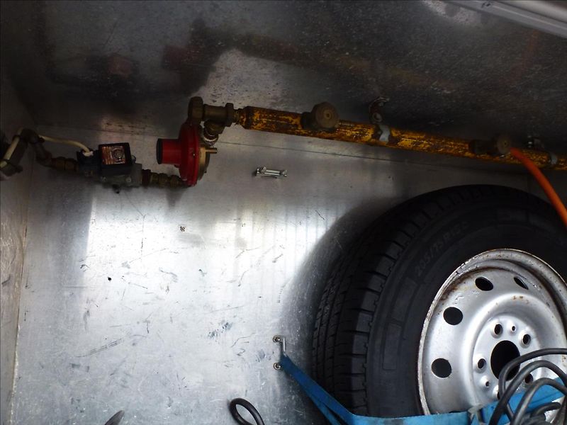 Fiat Ducato 2,5 TDI Prodejna  230 Cat - fotka 40 z 64
