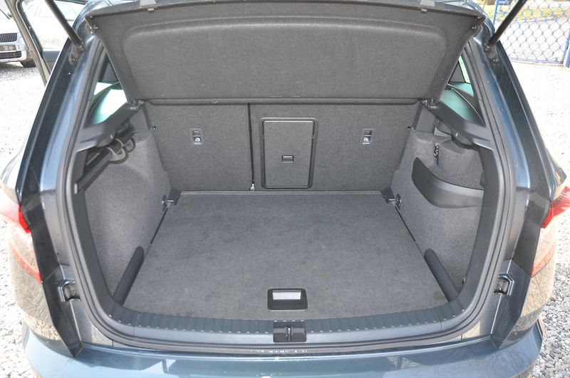 Škoda Karoq 2.0TSi 140kW 4x4 dsg SportLine - fotka 8 z 21