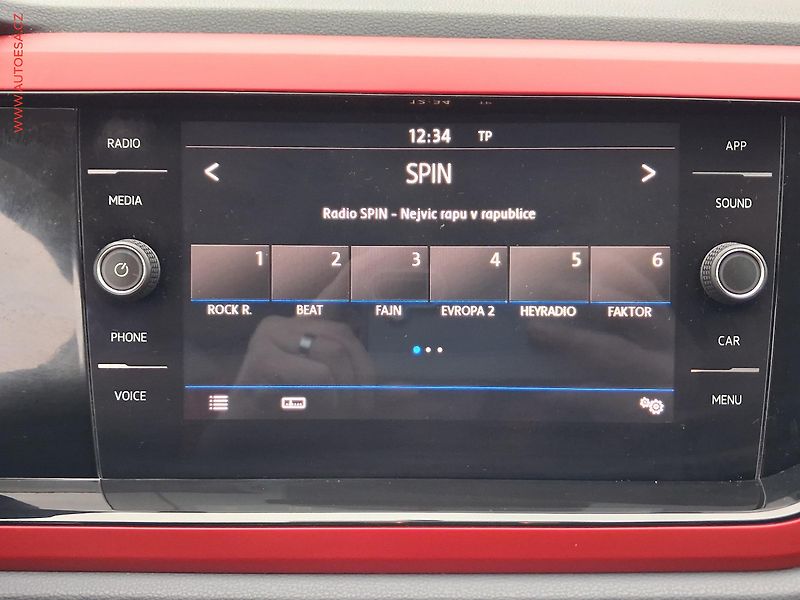 Volkswagen Polo (2018) 1.0 TSi, ČR, Beats, +ALU - fotka 14 z 21