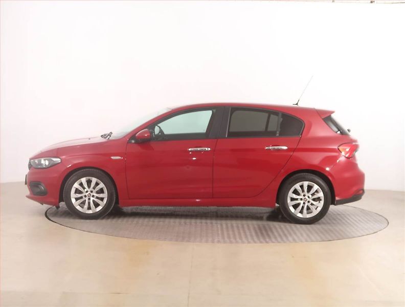 Fiat Tipo (2017) 1.4 16V, Serv.kniha, Navi - fotka 3 z 13