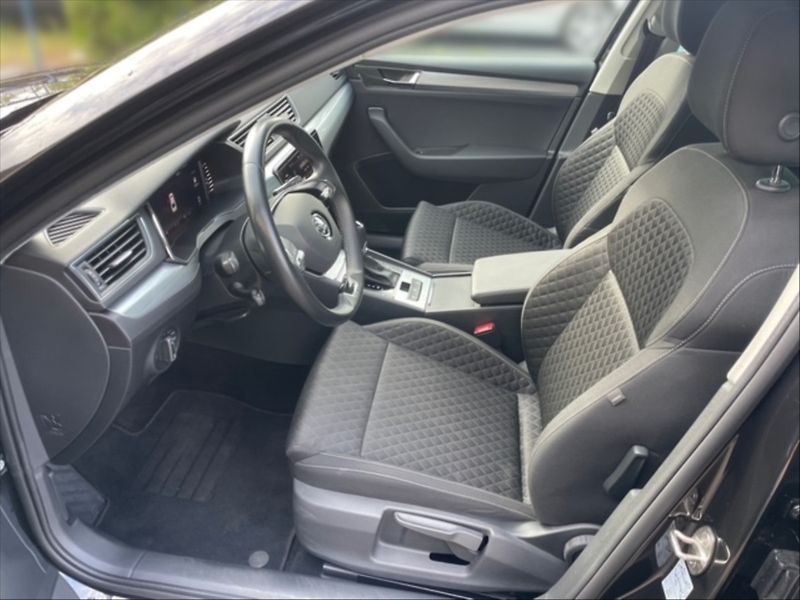 Škoda Superb 2,0 TDI 110 Ambition AT - fotka 7 z 11