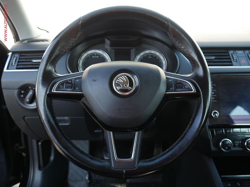 Škoda Octavia (2017) 1.4 G-TEC, ČR, LED, navi, AC - fotka 16 z 17