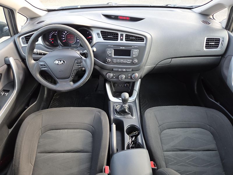 Kia Ceed 1,6i KOMBI i na splátky VŠEM!  - fotka 8 z 11