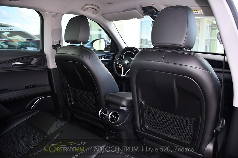 Alfa Romeo Stelvio 2,2JTD 154 KW 4x4 - fotka 18 z 50