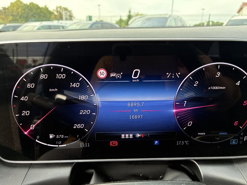 Mercedes-Benz GLC (2024) 220d 4MATIC - fotka 15 z 16