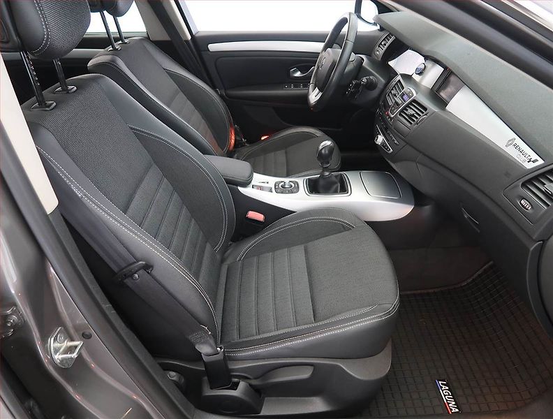 Renault Laguna (2008) 2.0 16V, Serv.kniha, Navi - fotka 9 z 19