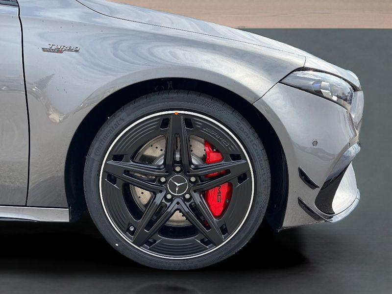 Mercedes-Benz Třídy A (2026) A 45 AMG S 4MATIC+ - fotka 15 z 15